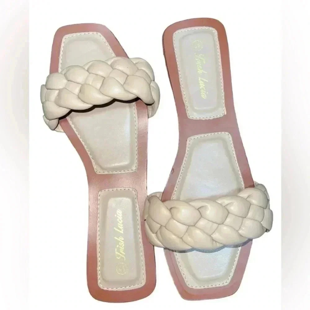 Trish Lucia women’s sandals Tan  Flats Slip On Woven Strap Sz 41 US 10‎